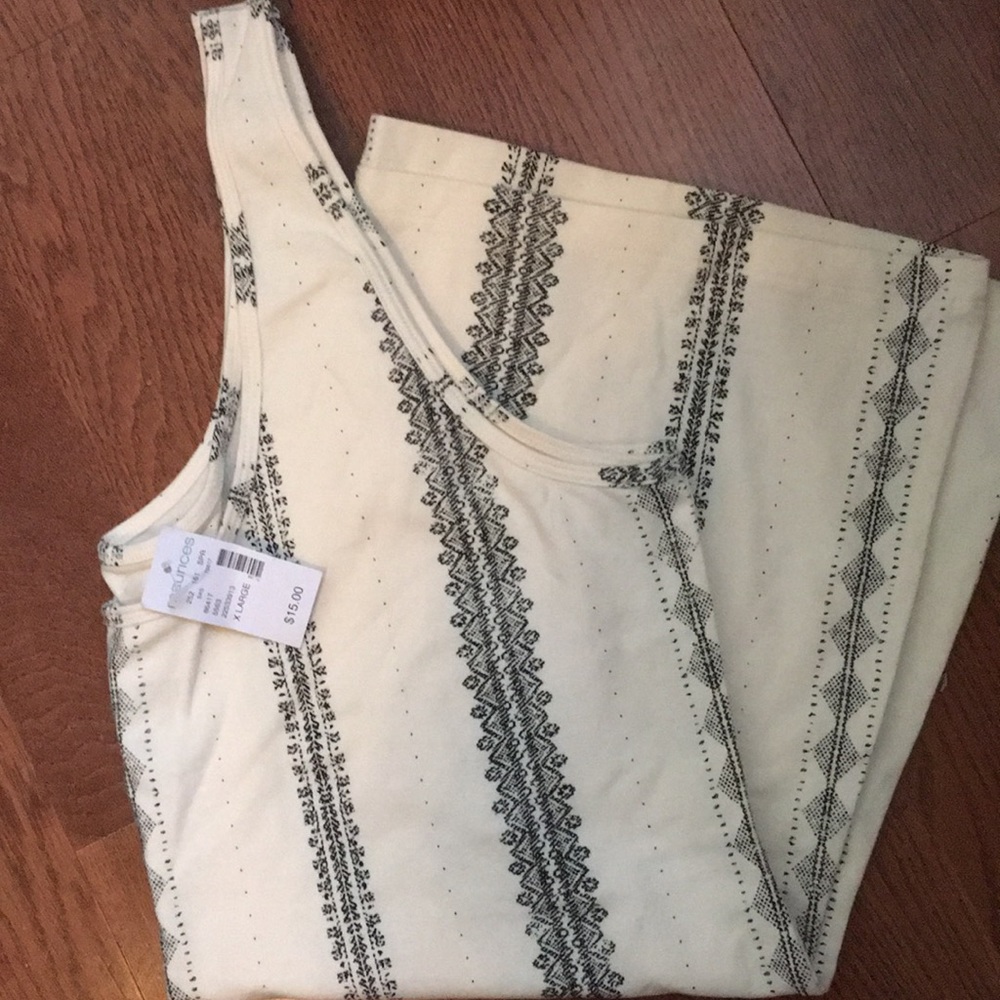 NWT Maurices XL layering tank
